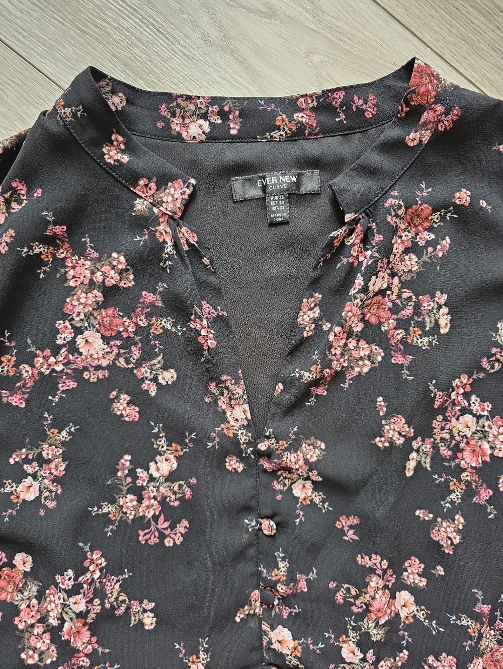 Ever New Curve Sheer Blouson Sleeve Floral V Neck Tiered Midi Dress, size 22 - Picture 5 of 14